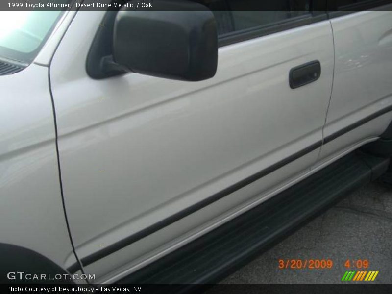Desert Dune Metallic / Oak 1999 Toyota 4Runner