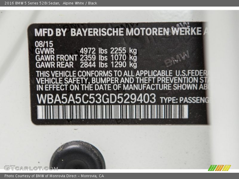 Alpine White / Black 2016 BMW 5 Series 528i Sedan