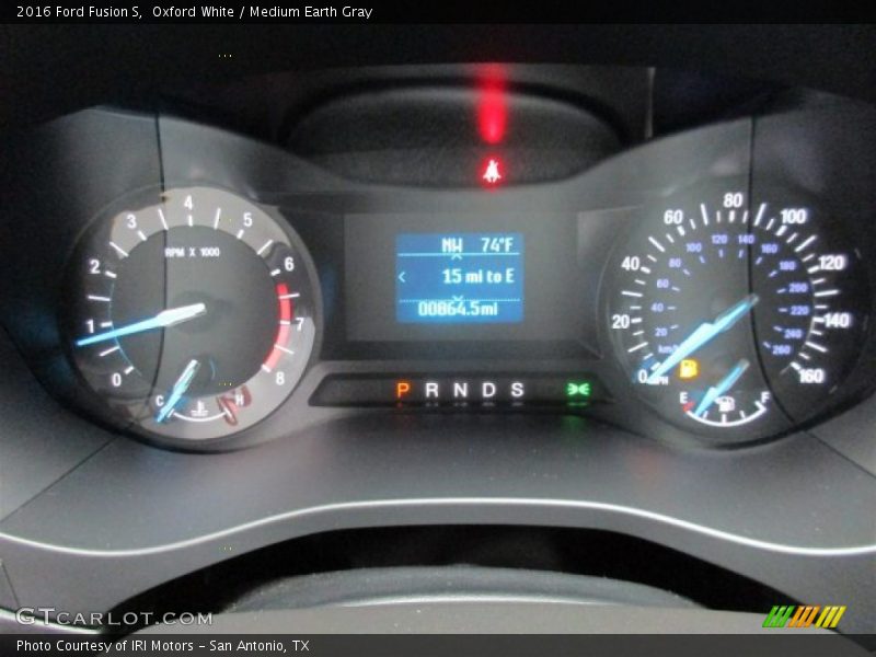 Oxford White / Medium Earth Gray 2016 Ford Fusion S