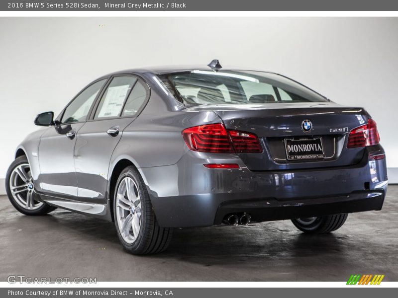 Mineral Grey Metallic / Black 2016 BMW 5 Series 528i Sedan