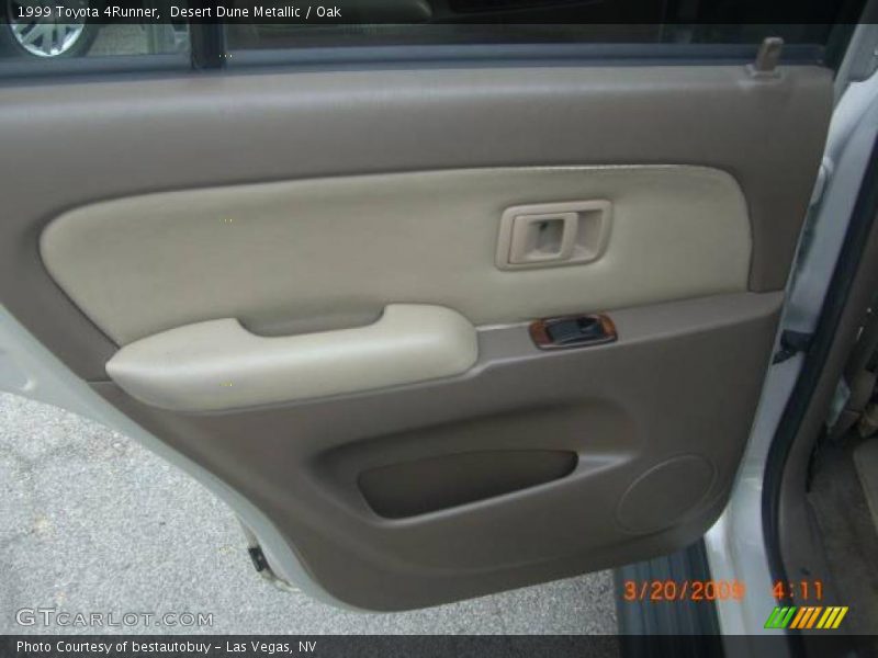 Desert Dune Metallic / Oak 1999 Toyota 4Runner