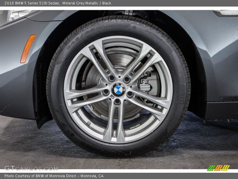 Mineral Grey Metallic / Black 2016 BMW 5 Series 528i Sedan