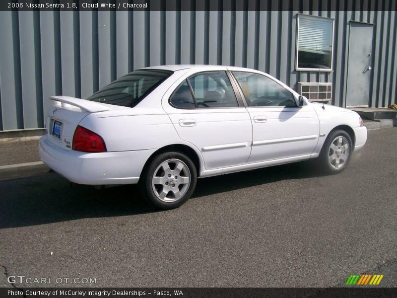 Cloud White / Charcoal 2006 Nissan Sentra 1.8