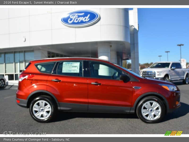 Sunset Metallic / Charcoal Black 2016 Ford Escape S