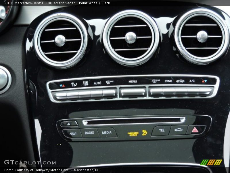 Polar White / Black 2016 Mercedes-Benz C 300 4Matic Sedan