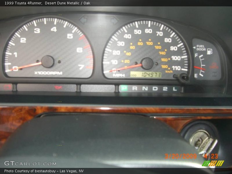 Desert Dune Metallic / Oak 1999 Toyota 4Runner