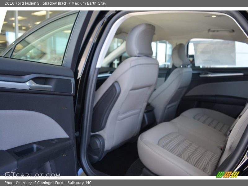 Shadow Black / Medium Earth Gray 2016 Ford Fusion S