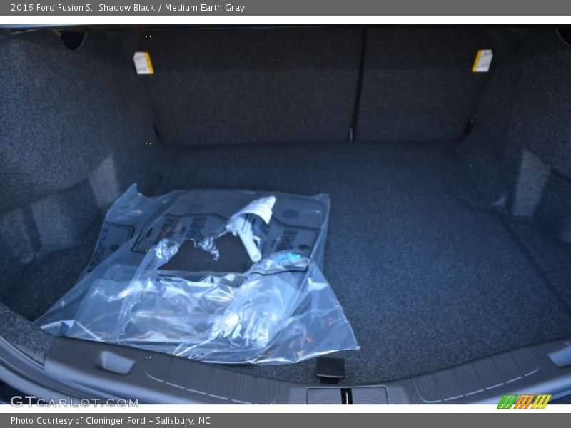 Shadow Black / Medium Earth Gray 2016 Ford Fusion S