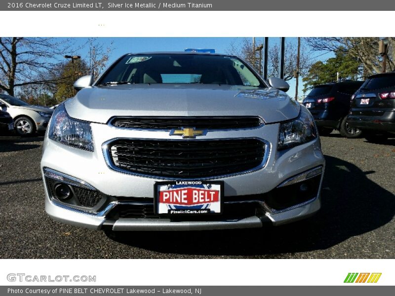 Silver Ice Metallic / Medium Titanium 2016 Chevrolet Cruze Limited LT