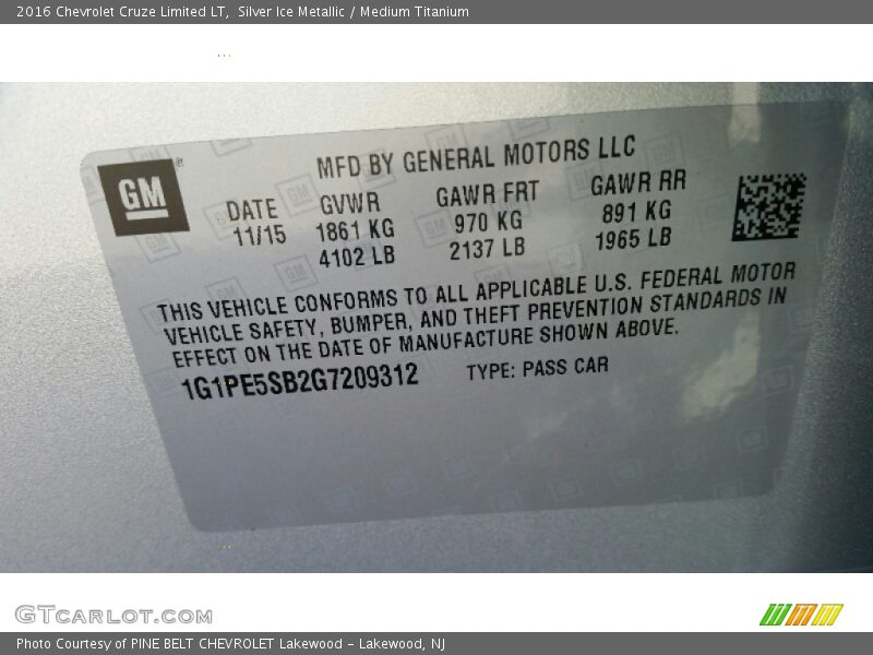 Silver Ice Metallic / Medium Titanium 2016 Chevrolet Cruze Limited LT