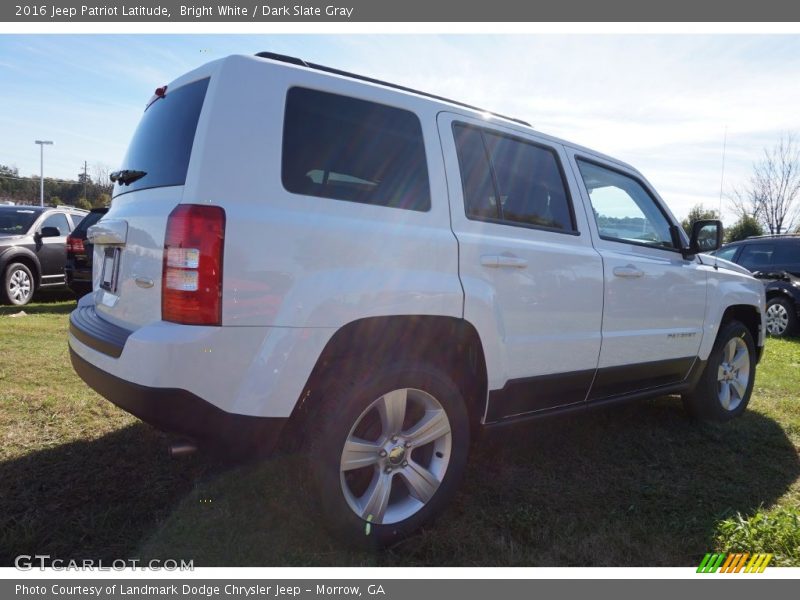 Bright White / Dark Slate Gray 2016 Jeep Patriot Latitude
