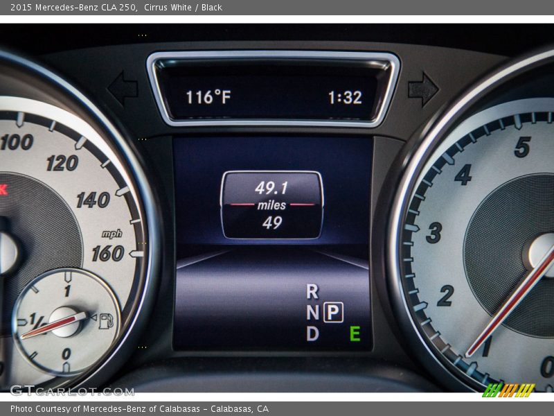 Cirrus White / Black 2015 Mercedes-Benz CLA 250