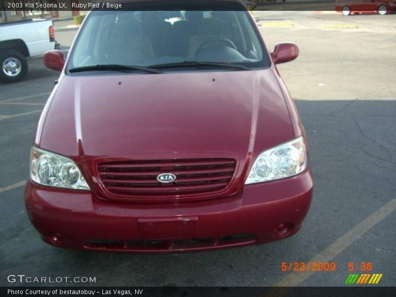 Ruby Red / Beige 2003 Kia Sedona LX