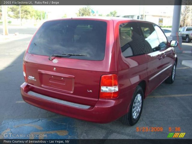 Ruby Red / Beige 2003 Kia Sedona LX