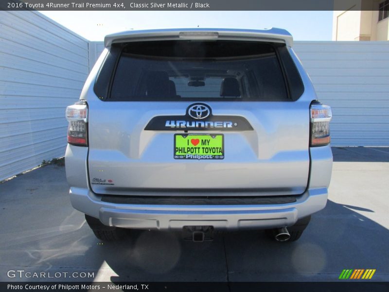 Classic Silver Metallic / Black 2016 Toyota 4Runner Trail Premium 4x4