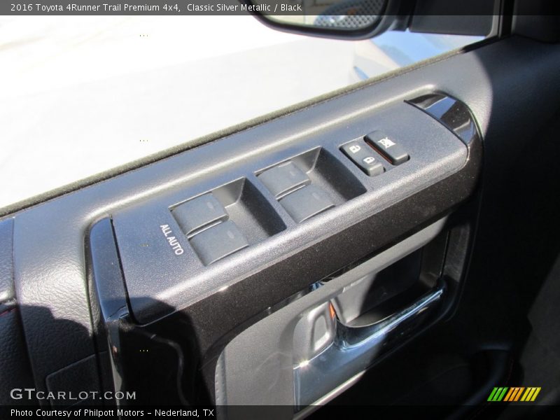 Classic Silver Metallic / Black 2016 Toyota 4Runner Trail Premium 4x4