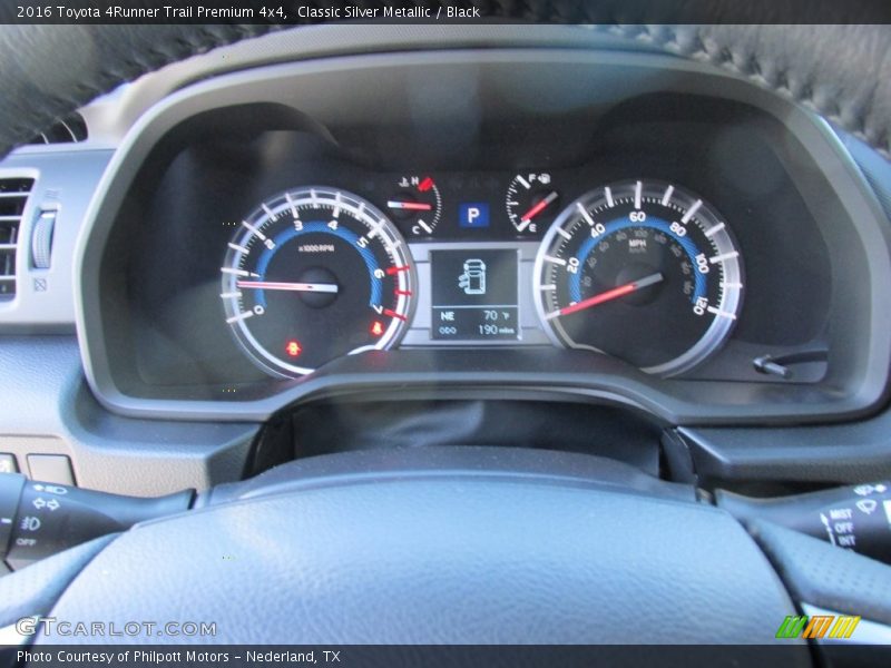 Classic Silver Metallic / Black 2016 Toyota 4Runner Trail Premium 4x4