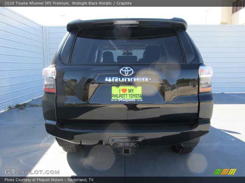 Midnight Black Metallic / Graphite 2016 Toyota 4Runner SR5 Premium