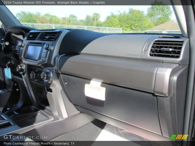 Midnight Black Metallic / Graphite 2016 Toyota 4Runner SR5 Premium