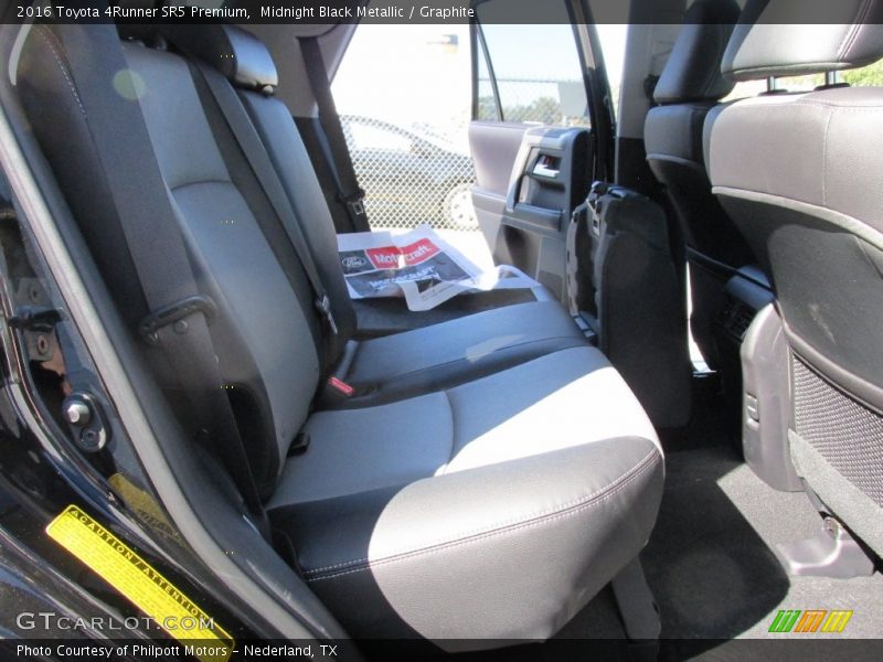 Midnight Black Metallic / Graphite 2016 Toyota 4Runner SR5 Premium