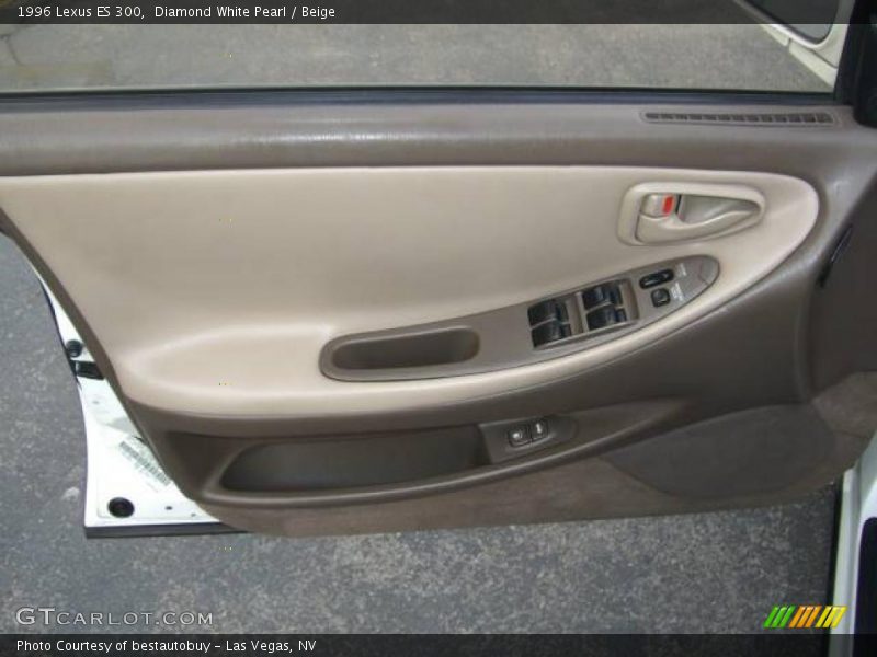 Diamond White Pearl / Beige 1996 Lexus ES 300
