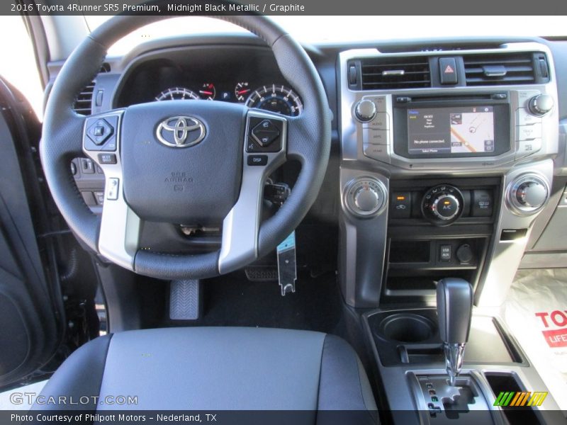 Midnight Black Metallic / Graphite 2016 Toyota 4Runner SR5 Premium