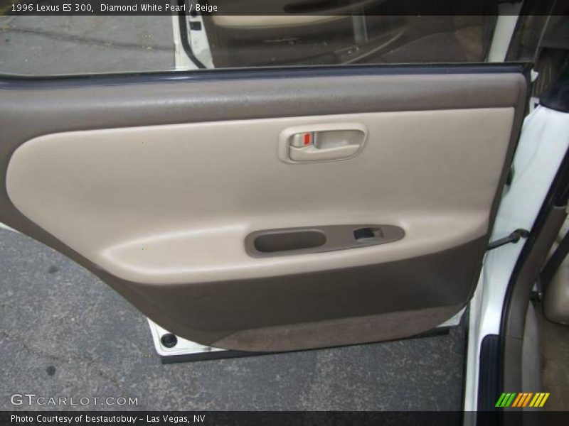 Diamond White Pearl / Beige 1996 Lexus ES 300