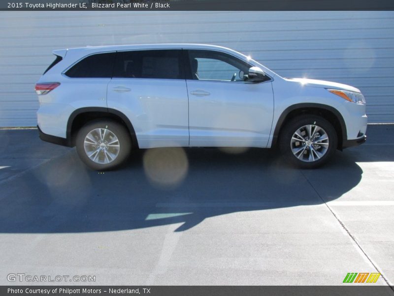 Blizzard Pearl White / Black 2015 Toyota Highlander LE