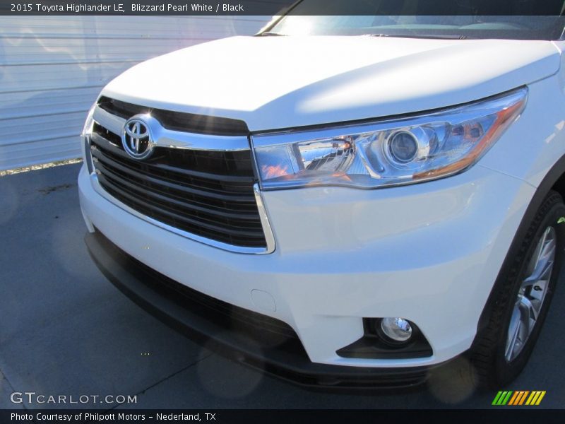 Blizzard Pearl White / Black 2015 Toyota Highlander LE