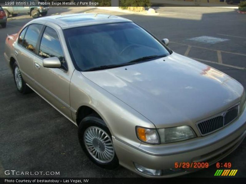 Pebble Beige Metallic / Pure Beige 1998 Infiniti I 30