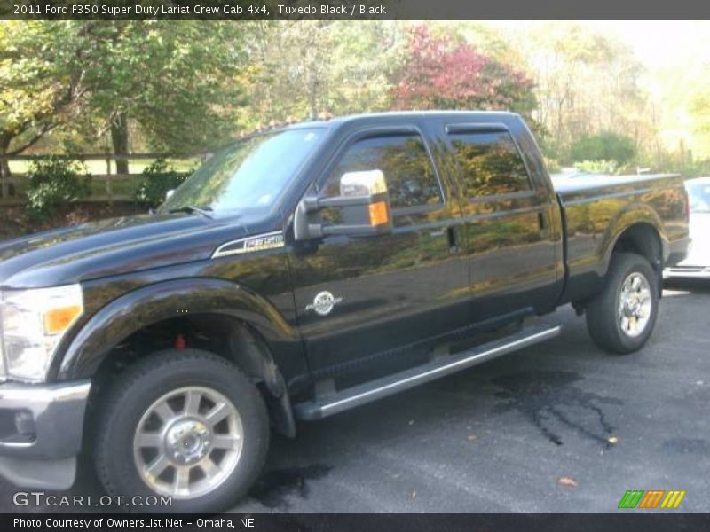Tuxedo Black / Black 2011 Ford F350 Super Duty Lariat Crew Cab 4x4