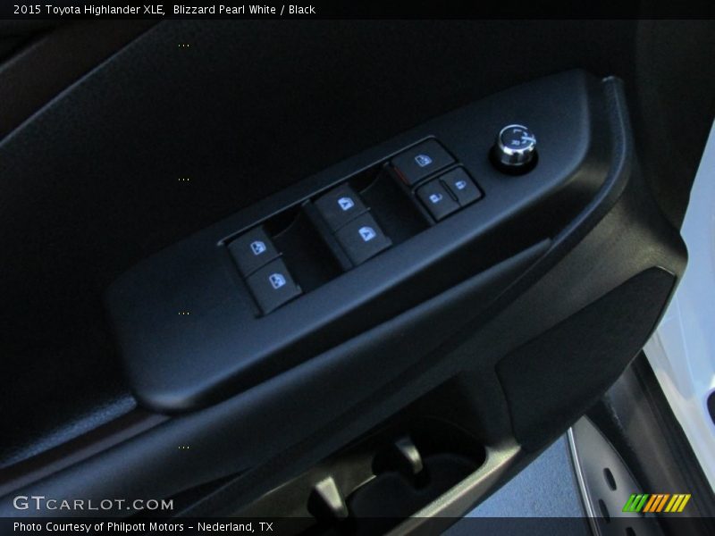 Blizzard Pearl White / Black 2015 Toyota Highlander XLE