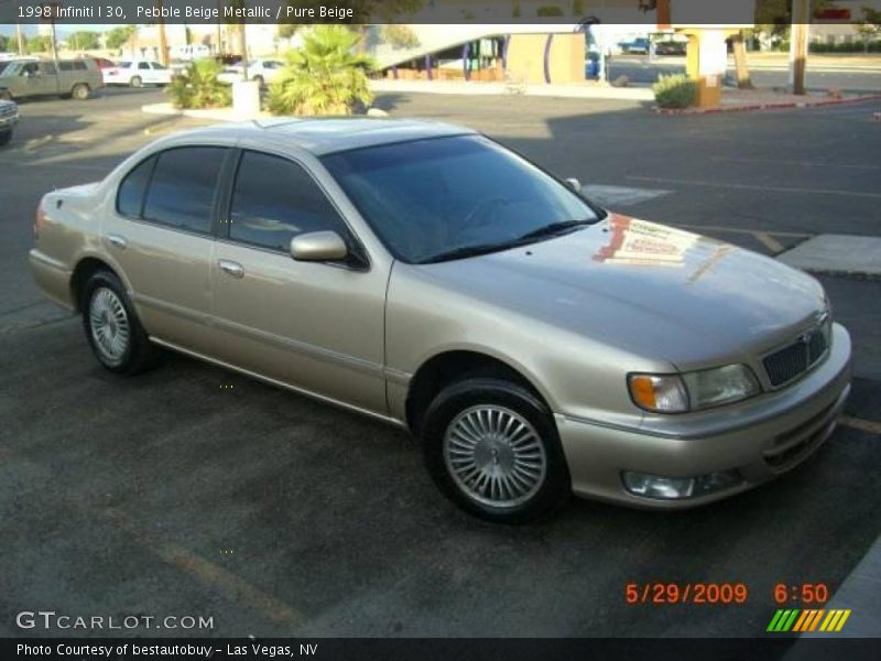 Pebble Beige Metallic / Pure Beige 1998 Infiniti I 30