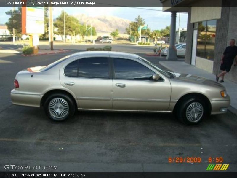 Pebble Beige Metallic / Pure Beige 1998 Infiniti I 30