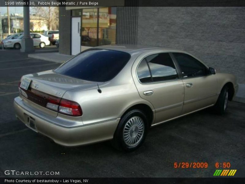 Pebble Beige Metallic / Pure Beige 1998 Infiniti I 30