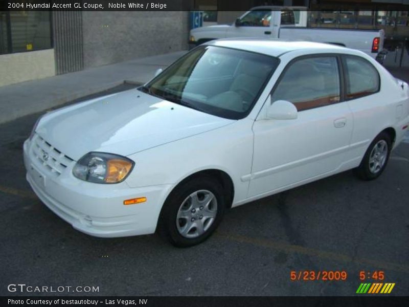 Noble White / Beige 2004 Hyundai Accent GL Coupe