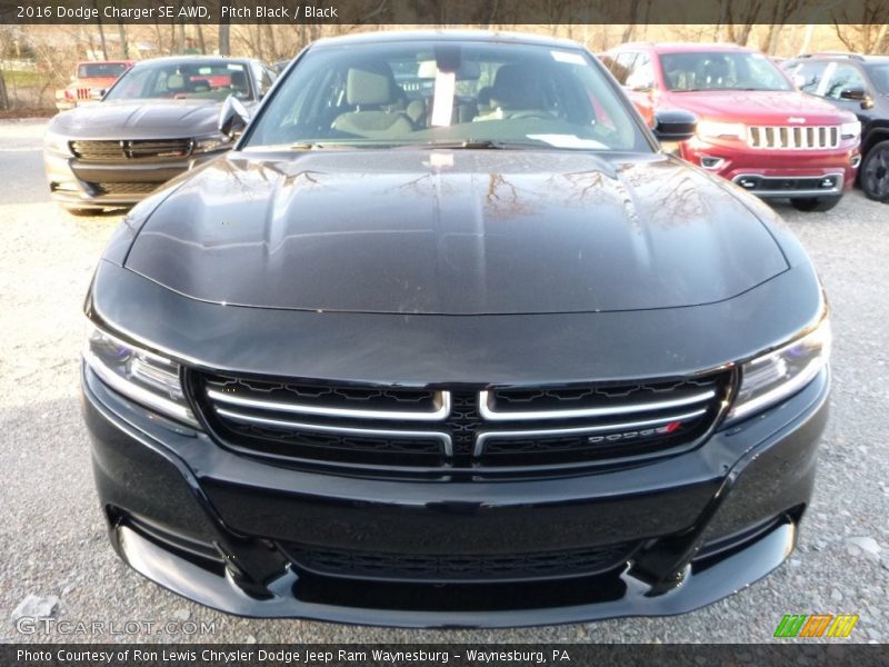 Pitch Black / Black 2016 Dodge Charger SE AWD