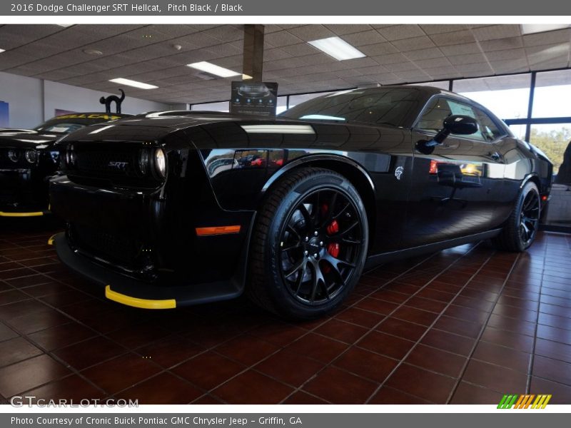 Pitch Black / Black 2016 Dodge Challenger SRT Hellcat