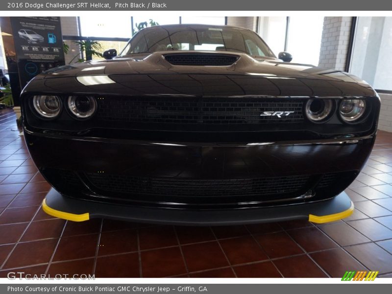 Pitch Black / Black 2016 Dodge Challenger SRT Hellcat