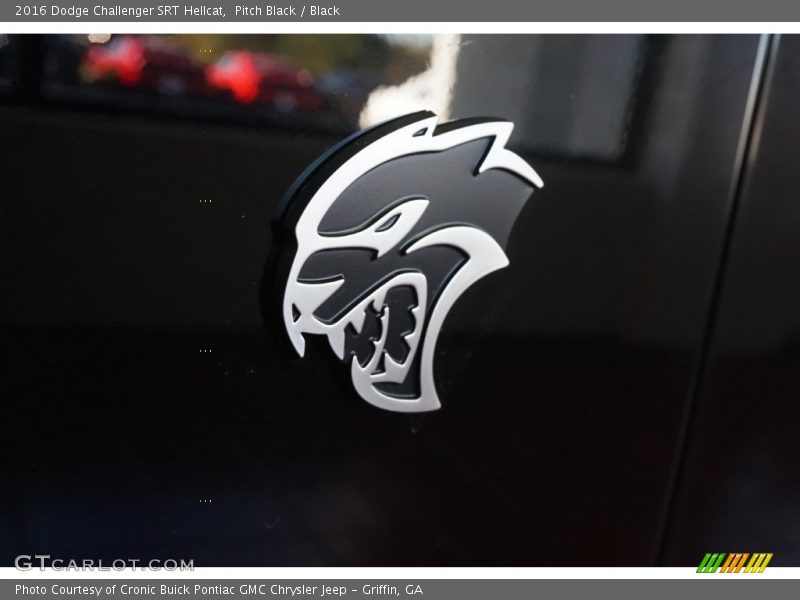 Pitch Black / Black 2016 Dodge Challenger SRT Hellcat