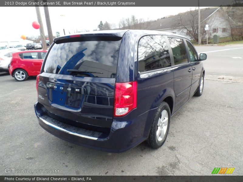 Blue Streak Pearl / Black/Light Graystone 2013 Dodge Grand Caravan SE