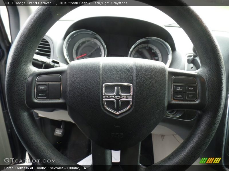 Blue Streak Pearl / Black/Light Graystone 2013 Dodge Grand Caravan SE