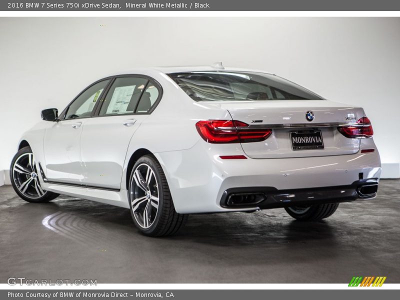 Mineral White Metallic / Black 2016 BMW 7 Series 750i xDrive Sedan
