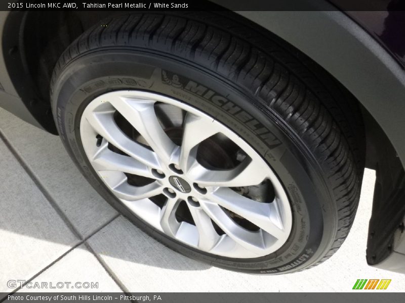 Tahitian Pearl Metallic / White Sands 2015 Lincoln MKC AWD