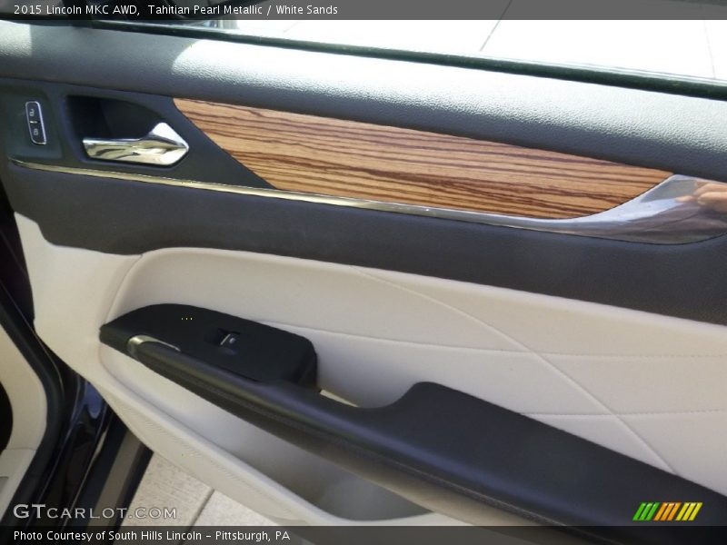Tahitian Pearl Metallic / White Sands 2015 Lincoln MKC AWD