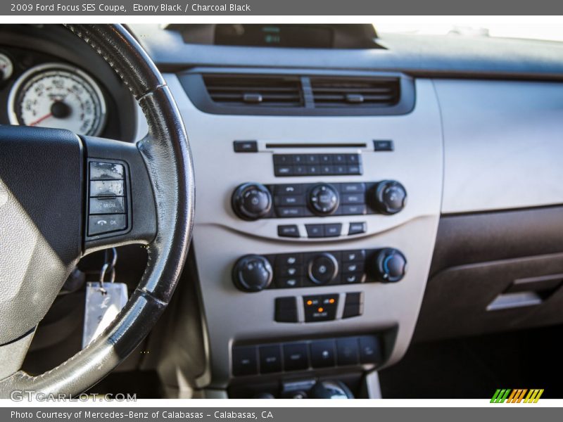 Ebony Black / Charcoal Black 2009 Ford Focus SES Coupe