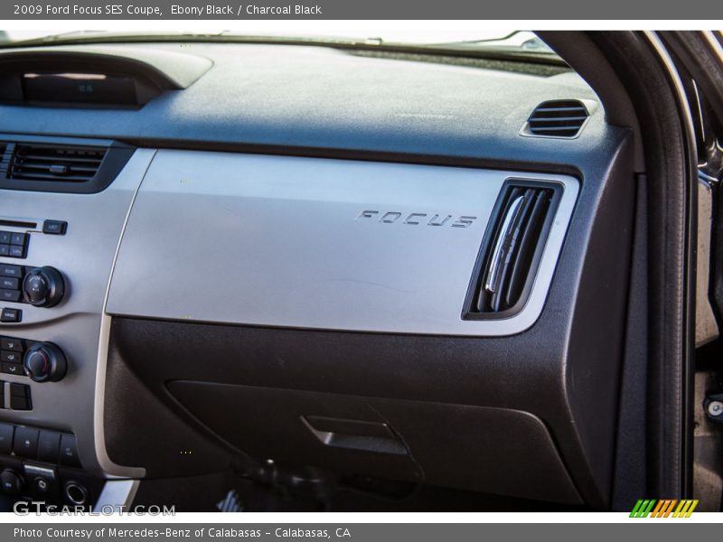 Ebony Black / Charcoal Black 2009 Ford Focus SES Coupe