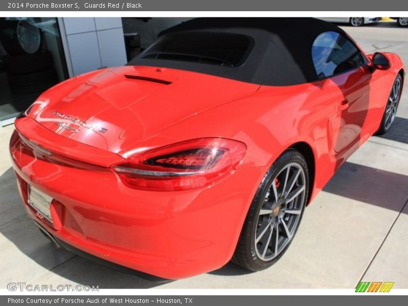 Guards Red / Black 2014 Porsche Boxster S