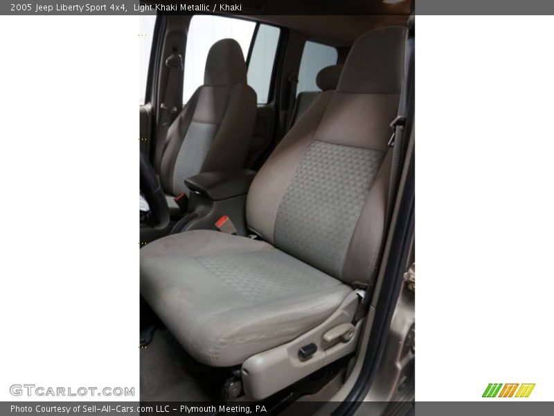 Light Khaki Metallic / Khaki 2005 Jeep Liberty Sport 4x4