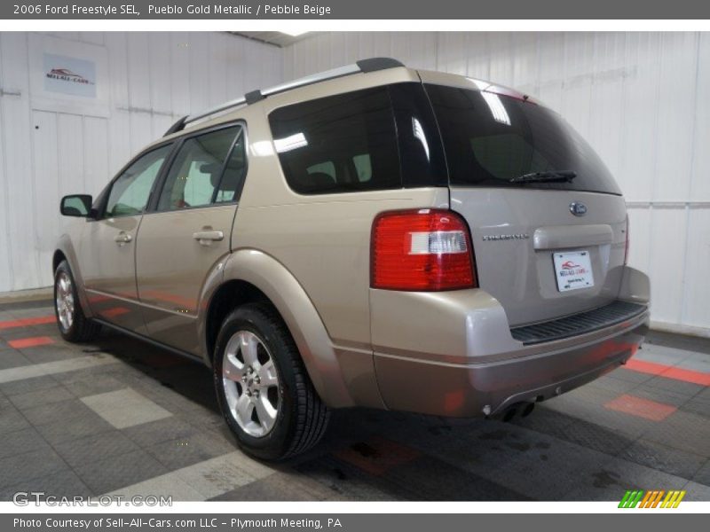 Pueblo Gold Metallic / Pebble Beige 2006 Ford Freestyle SEL